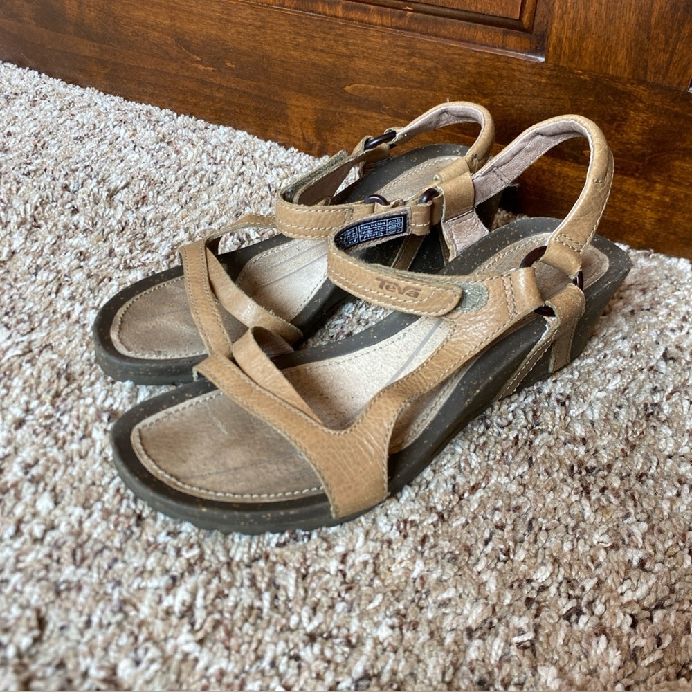 Teva Cabrillo Strappy Sandals Women's Brown Leather Size 6 Heel